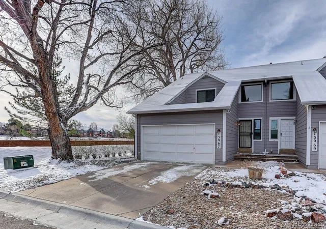 3rd image of 13967 E Oxford Pl, Aurora, CO 80014 | MLS# 9622875