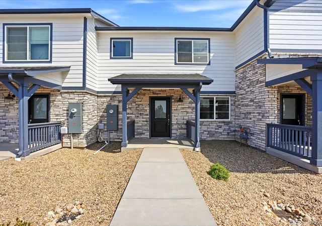 1st image of 21239 E 65th Dr, Aurora, CO 80019 | MLS# 9067495