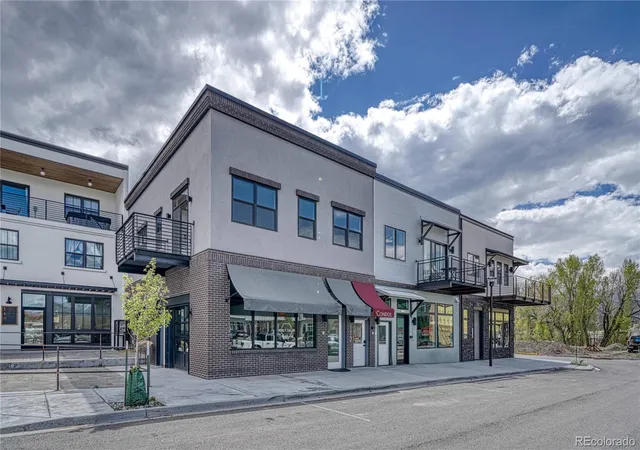 2nd image of 114 Old Stage Rd, Salida, CO 81201