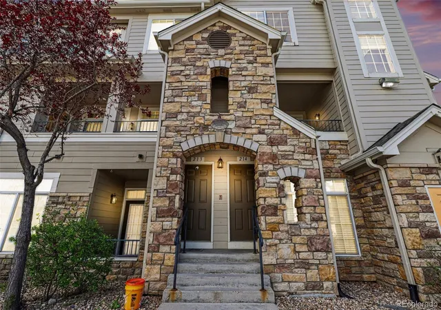 2nd image of 1509 S Florence Ct, Aurora, CO 80247