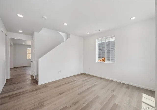 4th image of 4639 Sugar Beet St, Johnstown, CO 80534 | MLS# 8818065
