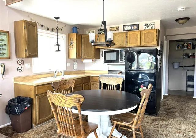 Photo 3 of Single family home for sale at 2138 Overland Cir, Jefferson, CO 80456 | MLS# 7869538 | Listing updated on 2026-07-14