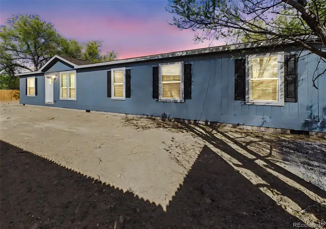 Homes for sale in Pueblo, CO | 273 E Don Dr, Pueblo, CO 81007 | MLS# 7250843