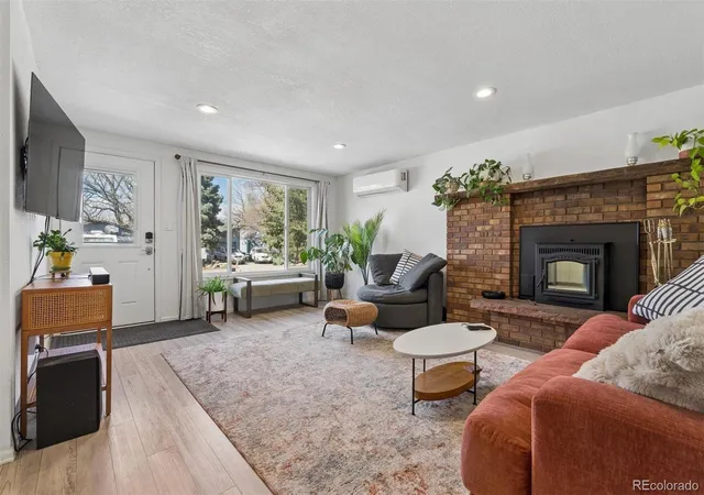 2nd image of 604 W 9th St, Loveland, CO 80537 | MLS# 4266848