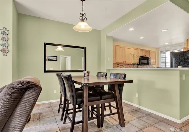 Photo 4 of Sale Pending at 9186 W Phillips Dr, Littleton, CO 80128 | MLS# 1833906 | Listing updated on 2026-08-12