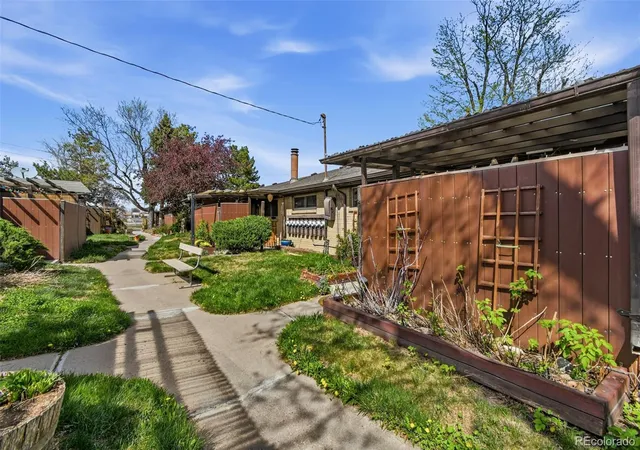 Photo 4 of Condo for sale at 6510 W 14th Avenue, Lakewood, CO 80214 | MLS# 4106275 | Listing updated on 2026-04-17