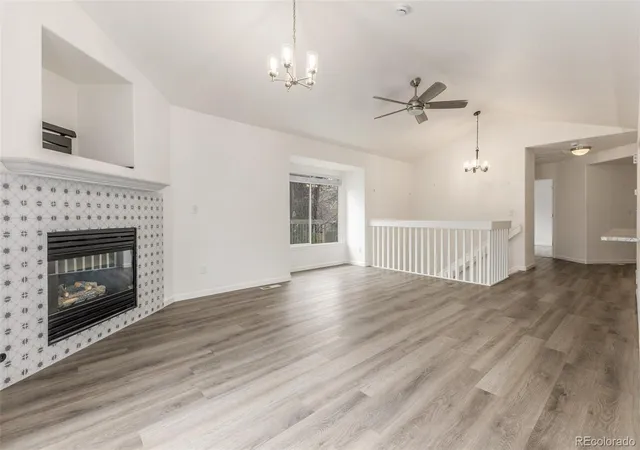 Photo 4 of Townhouse for sale at 1958 S Carr St, Lakewood, CO 80227 | MLS# 7306356 | Listing updated on 2026-08-28