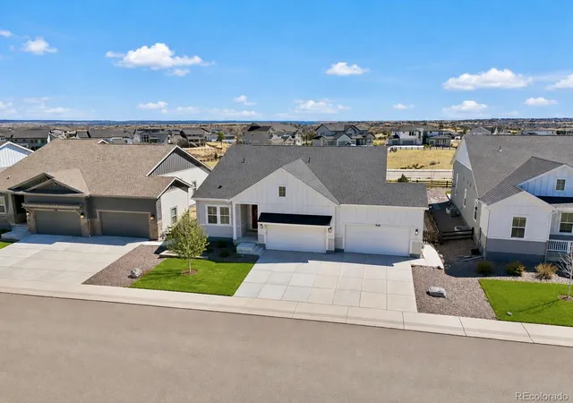 Photo 3 of Single family home for sale at 3258 Carabiner St, Castle Rock, CO 80108 | MLS# 8475558 | Listing updated on 2026-09-24