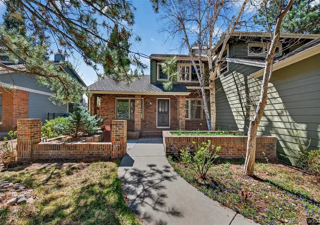 Photo 2 of Single family home for sale at 4 Oakmont Ln, Littleton, CO 80127 | MLS# 4401645 | Listing updated on 2026-10-27