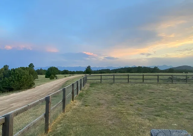 38th image of 595 Dead Mule Ln, Westcliffe, CO 81252 | MLS# 6446522