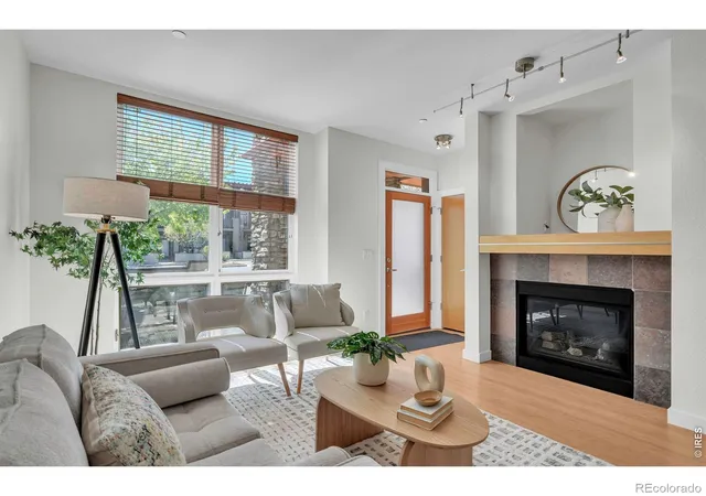 Listing Photo 5 - Condo for sale in building located at 5060 Pierre St, Boulder, CO 80304 - Unit #E