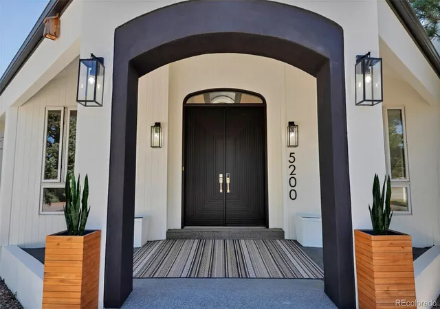 Photo 1 of Single family home for sale at 5200 Sunset Dr, Littleton, CO 80123 | MLS# 8658000 | Listing updated on 2026-08-30