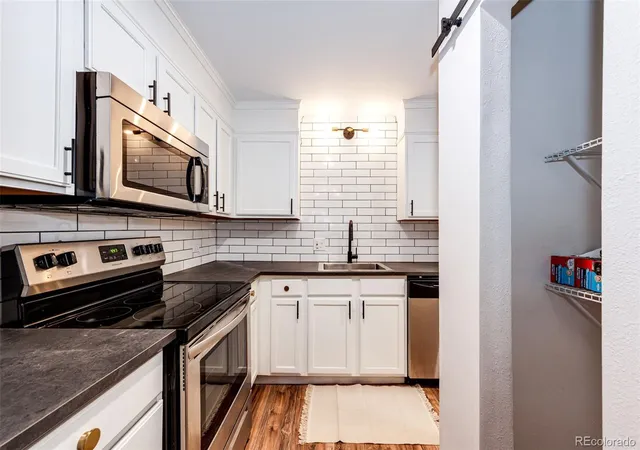 4th image of 6455 E Bates Ave #3-103, Denver, CO 80222 | MLS# 8841876