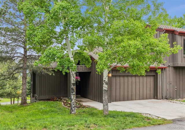 Homes for sale in Golden, CO | 24036 Currant Dr, Golden, CO 80401 | MLS# 7544841