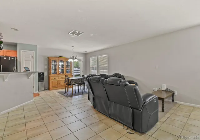 5th image of 17285 E Wyoming Pl, Aurora, CO 80017 | MLS# 6913628