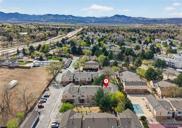 Photo 2 of Condo for sale at 3320 S Ammons St #101, Lakewood, CO 80227 | MLS# 2430411 | Listing updated on 2026-05-06