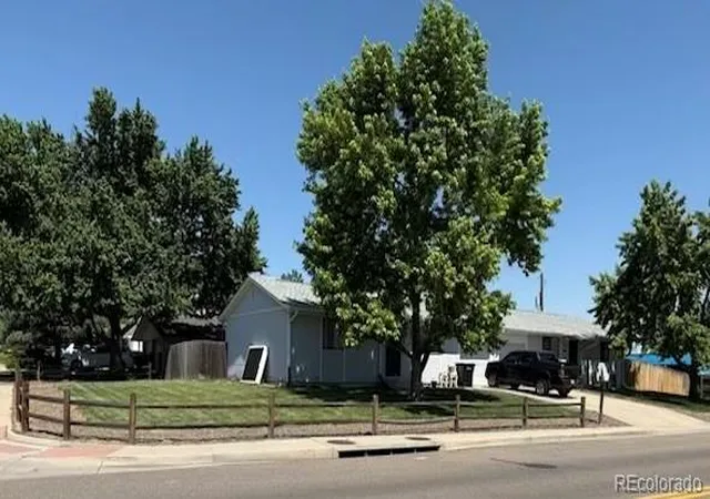 2nd image of 8090 Chase Dr, Arvada, CO 80003 | MLS# 6388698