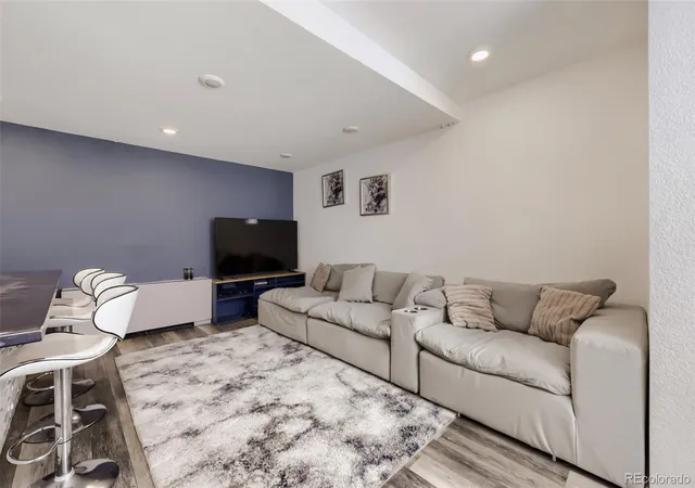5th image of 364 S Ironton St, Aurora, CO 80012
