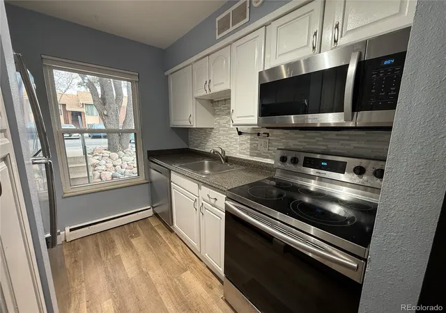3rd image of 4275 N Carefree Cir #A, Colorado Springs, CO 80917 | MLS# 7390016