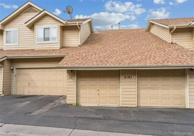 Homes for sale in Aurora, CO | 2181 S Troy Wy, Aurora, CO 80014