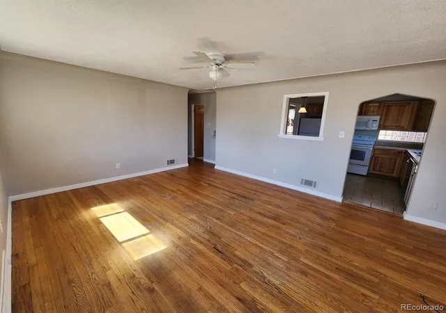 4th image of 5455 E 36Th Ave, Denver, CO 80207 | MLS# 3244264