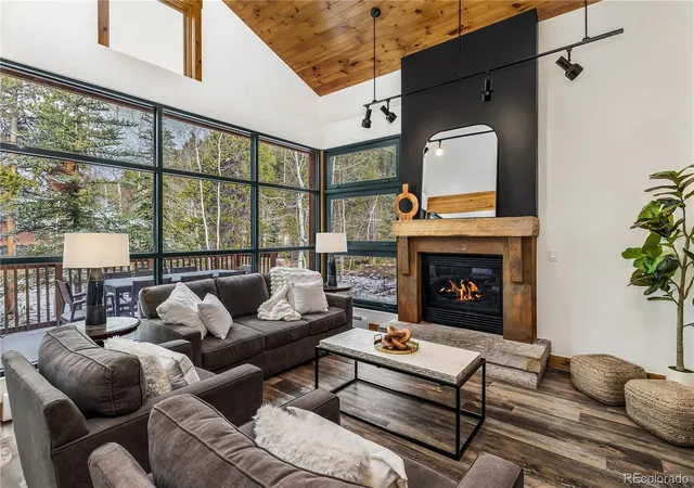 Photo 2 of Condo for sale at 225 Alpen Rose Pl #8708, Dillon, CO 80435 | MLS# 6351687 | Listing updated on 2026-08-06