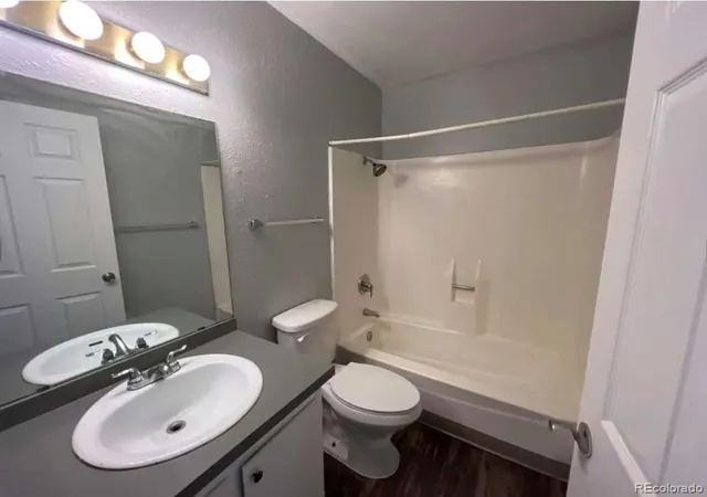 3rd image of 10792 E Exposition Ave, Aurora, CO 80012