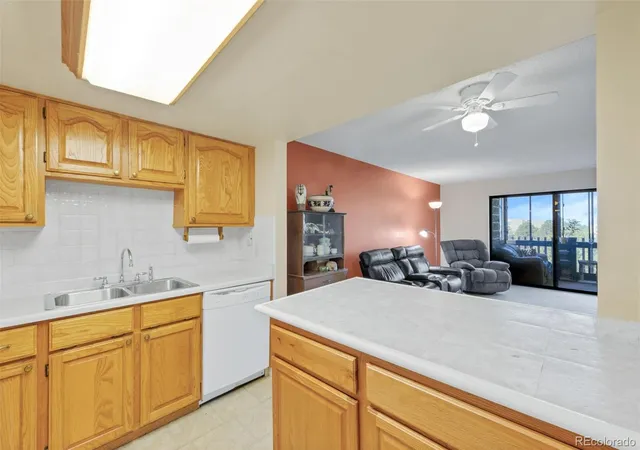 1st image of 14001 E Marina Dr #607, Aurora, CO 80014 | MLS# 2930000