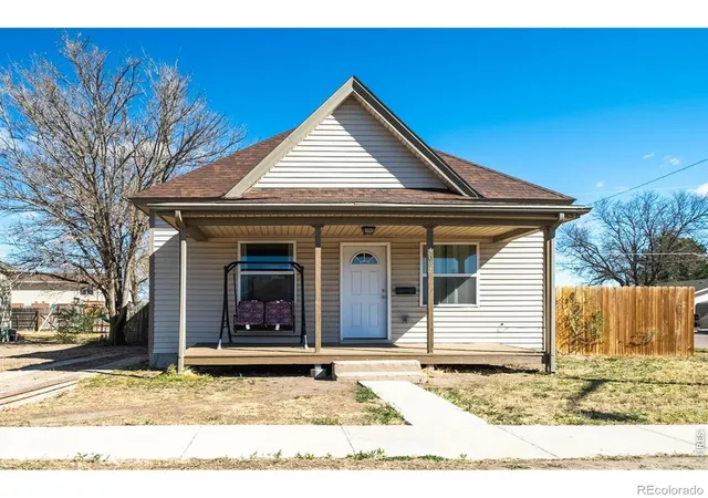 Photo 2 of Single family home for sale at 402 Cleveland St, Sterling, CO 80751 | MLS# IR1055761 | Listing updated on 2026-09-20
