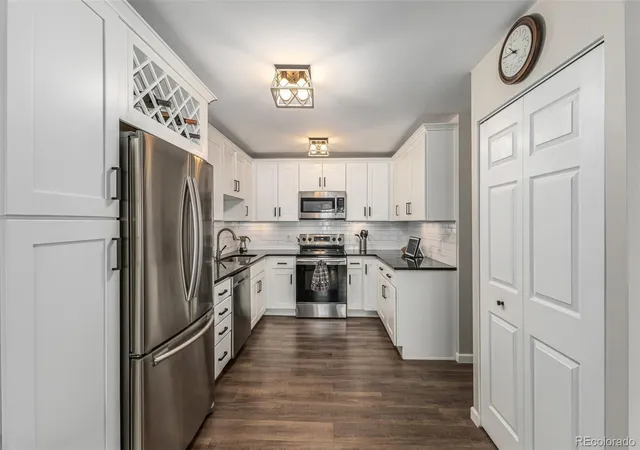 2nd image of 625 S Alton Wy, Denver, CO 80247