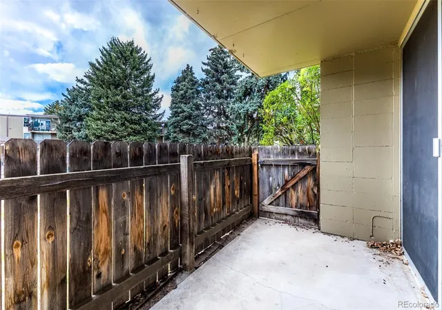 2nd image of 2281 S Vaughn Wy, Aurora, CO 80014