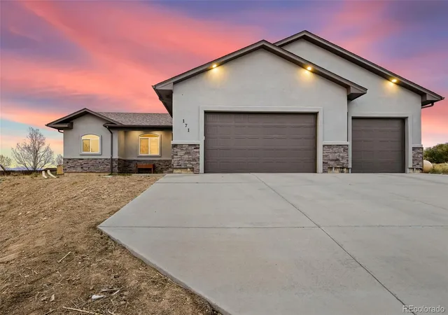 Homes for sale in Pueblo, CO | 171 W Legend Dr, Pueblo, CO 81007 | MLS# 9103286