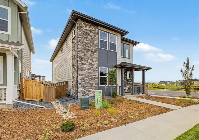 Photo 2 of Single family home for sale at 5802 N Perth St, Aurora, CO 80019 | MLS# 8978851 | Listing updated on 2026-08-04