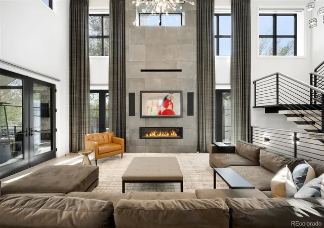 Photo 3 of Mansion for sale at 2821 E Cedar Ave #2, Denver, CO 80209 | MLS# 8994624 | Listing updated on 2026-10-19