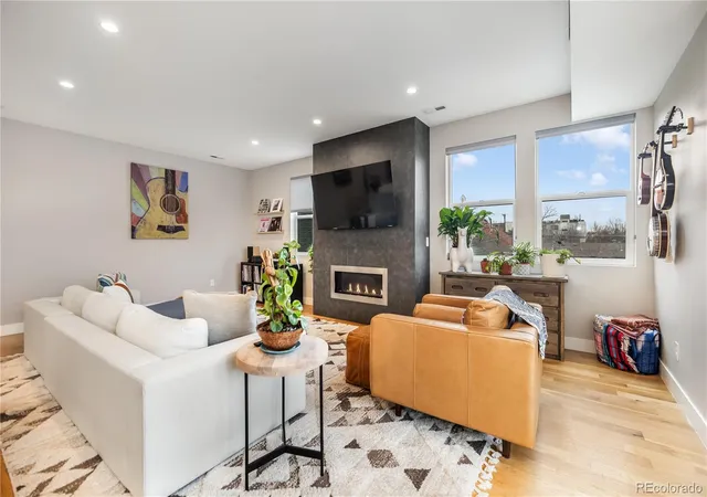 5th image of 1728 Hooker St, Denver, CO 80204 | MLS# 9222096