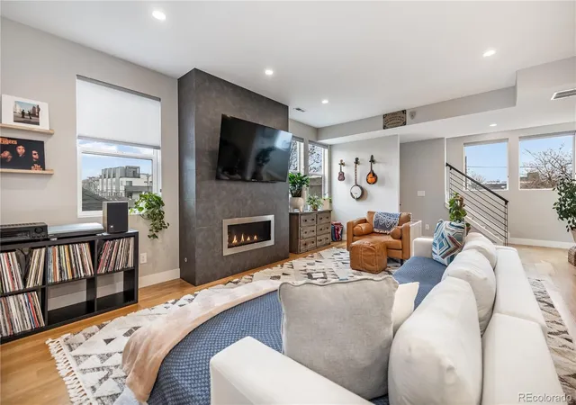 1st image of 1728 Hooker St, Denver, CO 80204 | MLS# 9222096
