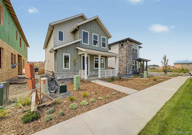 Photo 3 of Single family home for sale at 5804 N Perth St, Aurora, CO 80019 | MLS# 3467141 | Listing updated on 2026-08-04