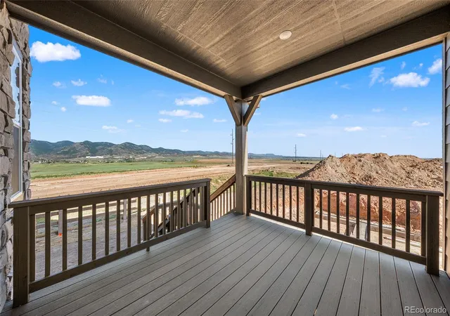 Photo 2 of Sale Pending at 8669 Leaf Sedge Ln, Littleton, CO 80125 | MLS# 9751628 | Listing updated on 2026-10-20