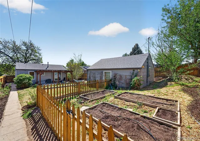 Photo 3 of Single family home for sale at 5085 Alcott St, Denver, CO 80221 | MLS# 8098986 | Listing updated on 2026-09-23