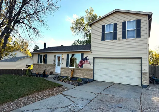 Photo 2 of Single family home for sale at 7181 Van Gordon St, Arvada, CO 80004 | MLS# 3210046 | Listing updated on 2026-10-17