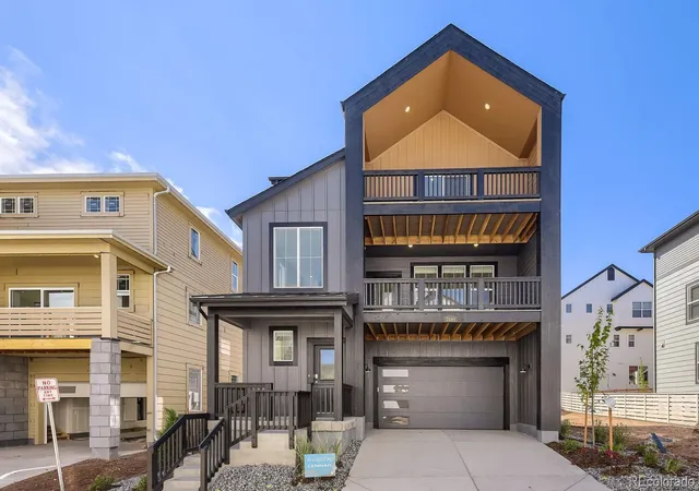 Photo 1 of Single family home for sale at 7440 Whiteclover Ln, Littleton, CO 80125 | MLS# 4799149 | Listing updated on 2026-10-29