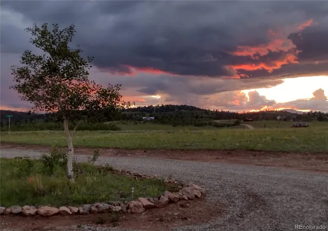 Homes for sale in Como, CO | 12 Loon Ln, Como, CO 80432 | MLS# 5919248