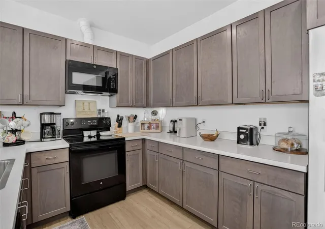 3rd image of 8475 E 36Th Ave #221, Denver, CO 80238 | MLS# 9992259