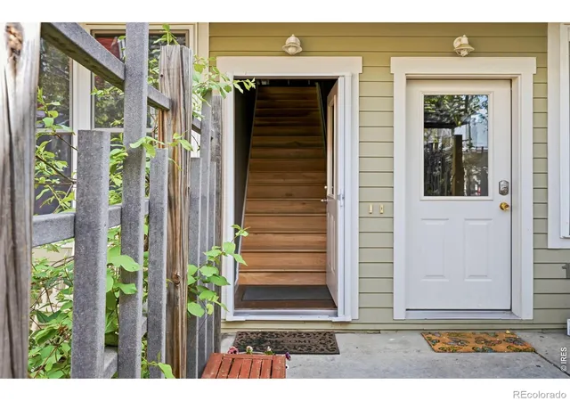 Listing Photo 4 - Condo for sale in building located at 1625 Yellow Pine Ave, Boulder, CO 80304
