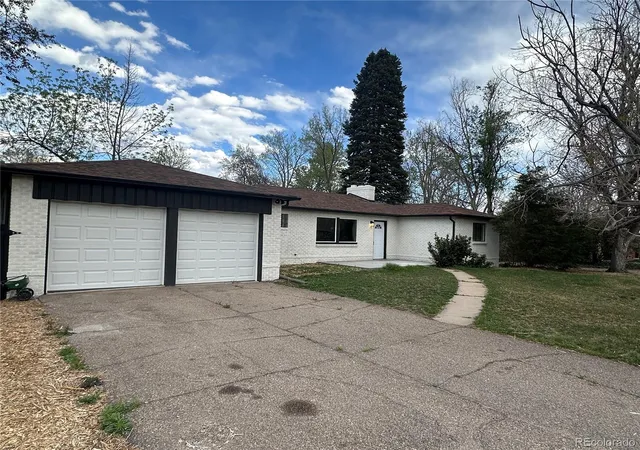 Photo 1 of Single family home for sale at 10 Allison St, Lakewood, CO 80226 | MLS# 6115964 | Listing updated on 2026-09-01