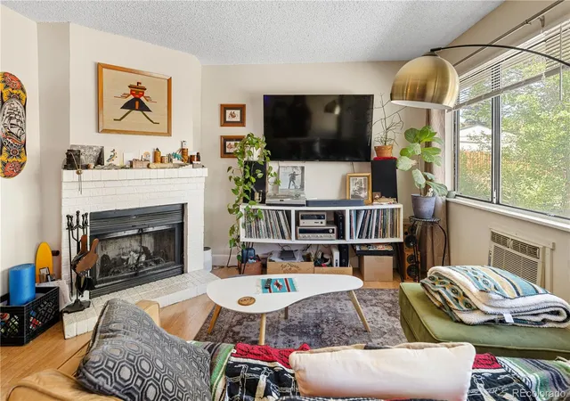 Homes for sale in Edgewater, CO | 2011 Otis St, Edgewater, CO 80214 | MLS# 8333846