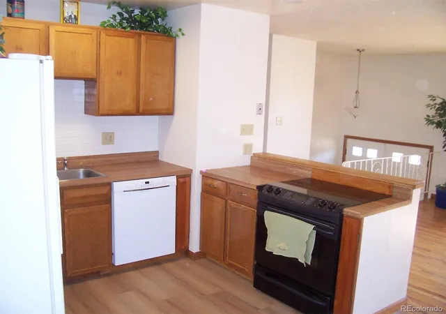 2nd image of 11779 Acoma St, Northglenn, CO 80234 | MLS# 4863366