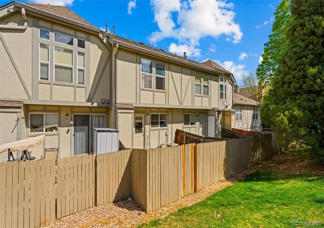 Homes for sale in Westminster, CO | 3006 W 107th Place, Westminster, CO 80031 | Houzeo