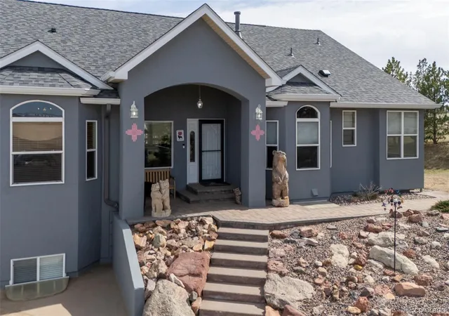Homes for sale in Elizabeth, CO | 5910 Mccart Ranch Cir, Elizabeth, CO 80107 | MLS# 7932516