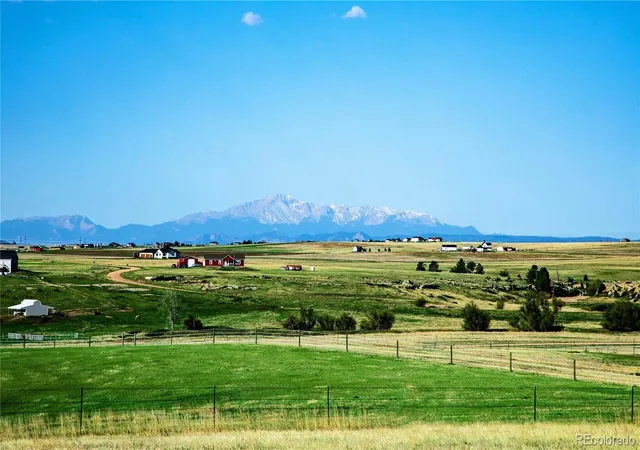 4th image of 2981 Rock Cir, Elizabeth, CO 80107 | MLS# 6740837